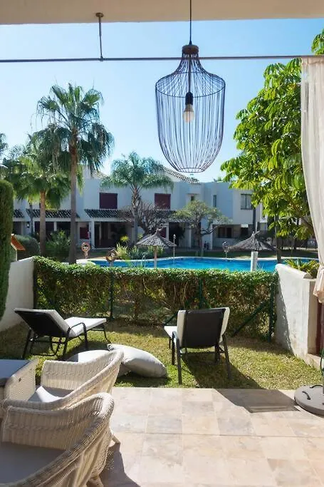 Stunning 2 Bd Townhouse By Hostlovers Estepona